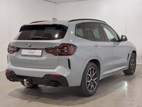 Pogled od pozadi desno