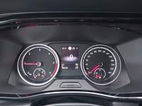 Pohled na přístrojovou desku