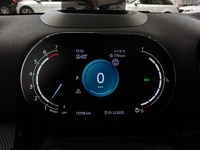 Pohled na přístrojovou desku