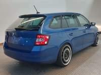 Pogled od pozadi desno