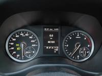 Pogled na kombinovani instrument