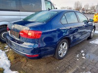 Pogled od pozadi desno