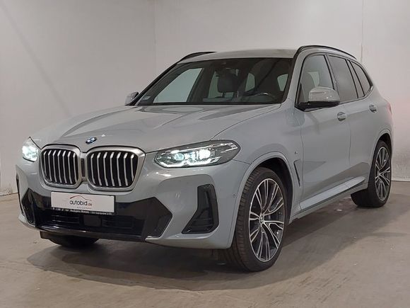 Pogled od napred levo