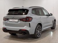 Pogled od pozadi desno