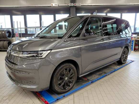 Pogled od napred levo