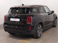 Pogled od pozadi desno