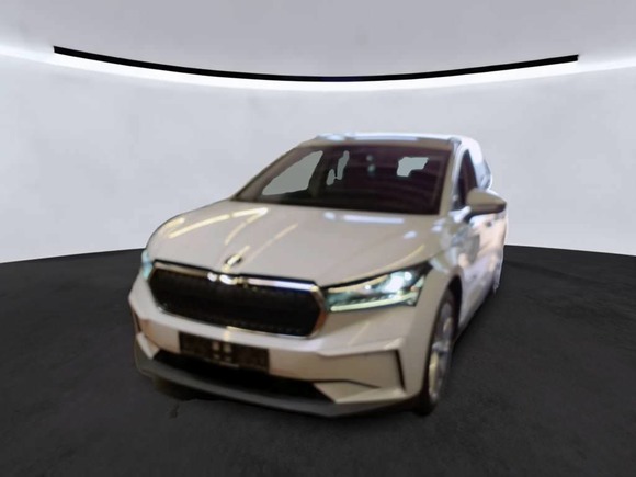 Pogled od napred levo