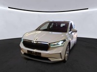 Pogled od napred levo