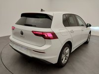 Pogled od pozadi desno