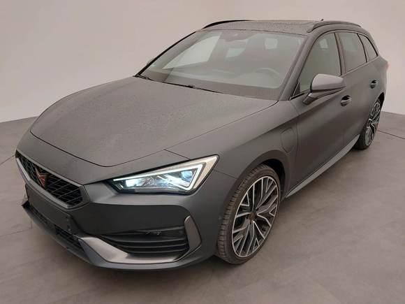 Pogled od napred levo