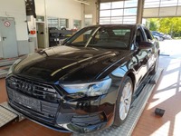 Pogled od napred levo