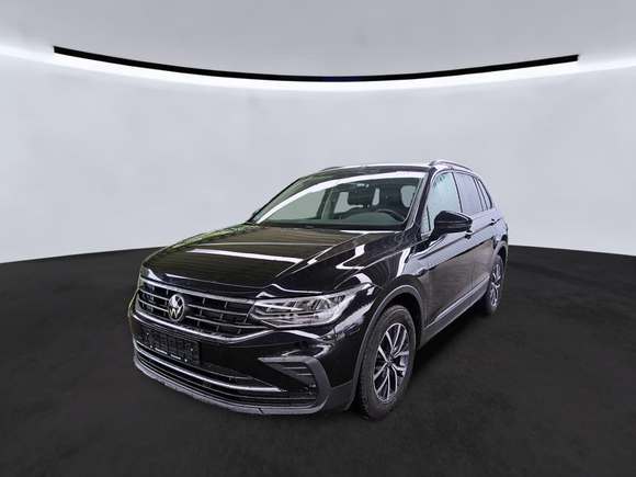 Pogled od napred levo