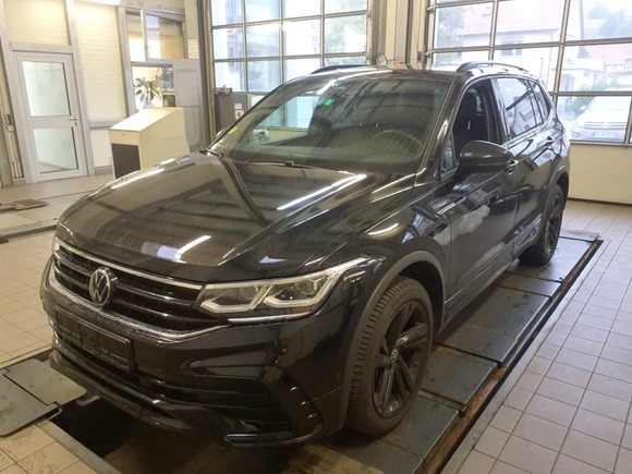 Pogled od napred levo