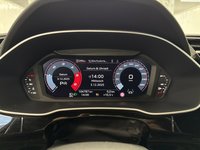 Pohled na přístrojovou desku