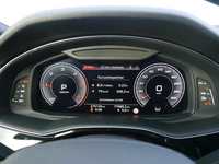 Pohled na přístrojovou desku