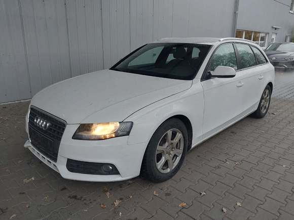 Pogled od napred levo