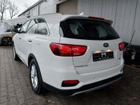 Pogled od pozadi levo