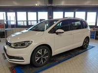 Pogled od napred levo