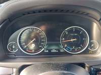 Pohled na přístrojovou desku