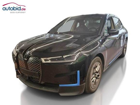 Вид спереди слева