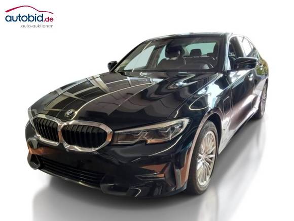 Вид спереди слева