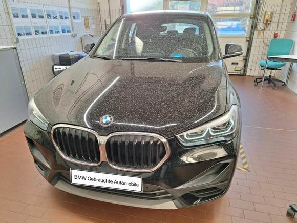 Pogled od napred levo