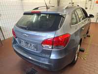 Widok z tyłu po stronie prawej