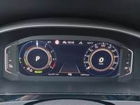 Pohled na přístrojovou desku