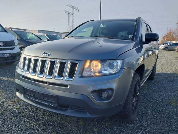 Náhled zpředu zleva