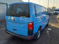 Pogled od pozadi levo