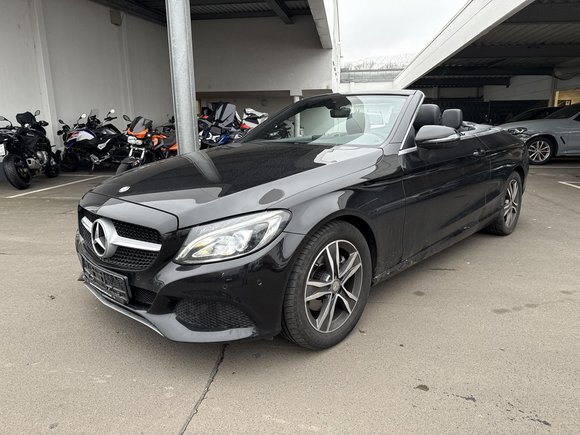 Náhled zpředu zleva