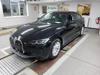 Вид спереди слева