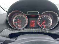 Pogled na kombinovani instrument