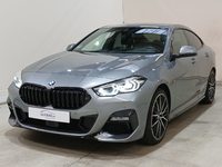 Pogled od napred levo