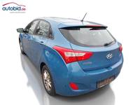 Vista traseira esquerda