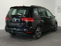 Pogled od pozadi desno