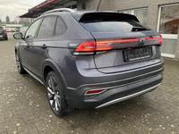 Pogled od pozadi levo