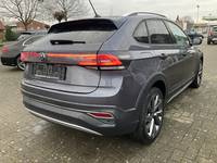 Pogled od pozadi desno