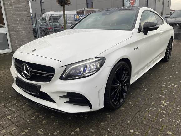 Pogled od napred levo