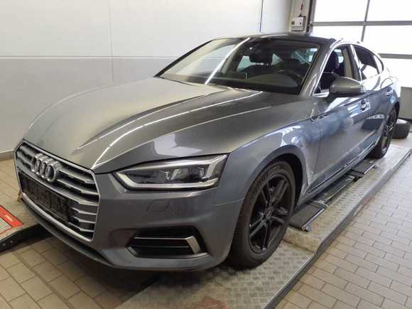 Pogled od napred levo