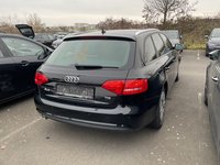 Pogled od pozadi desno