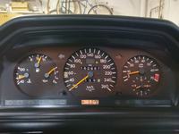 Pohľad na združený prístroj na palubnej doske