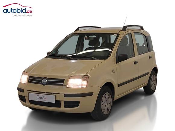 Skats no kreisās puses priekšā