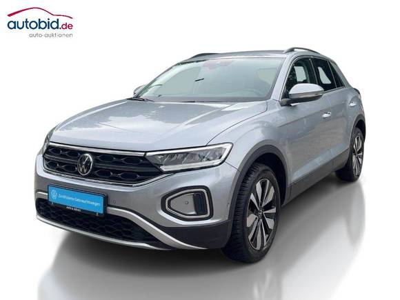 Skats no kreisās puses priekšā