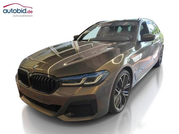 Vue de l’avant gauche