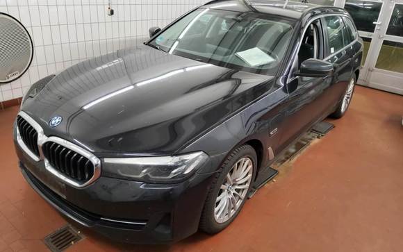 Pogled od napred levo