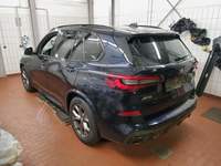 Pogled od pozadi levo