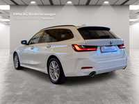 Vue de l’arrière gauche