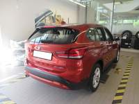 Vue de l’arrière droit