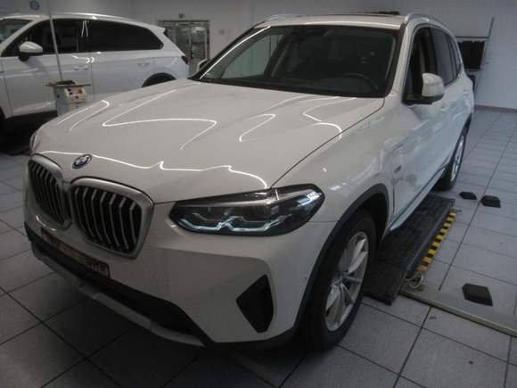 Vue de l’avant gauche